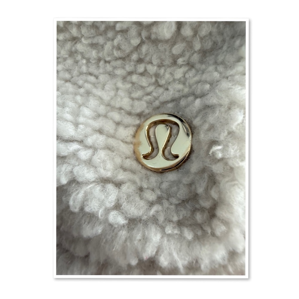 Lululemon Athletica Ivory Fleece Everywhere Bag With Belt - Picture 8 of 15